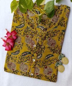 "Aayra" Collared Yellow Cotton Kurta