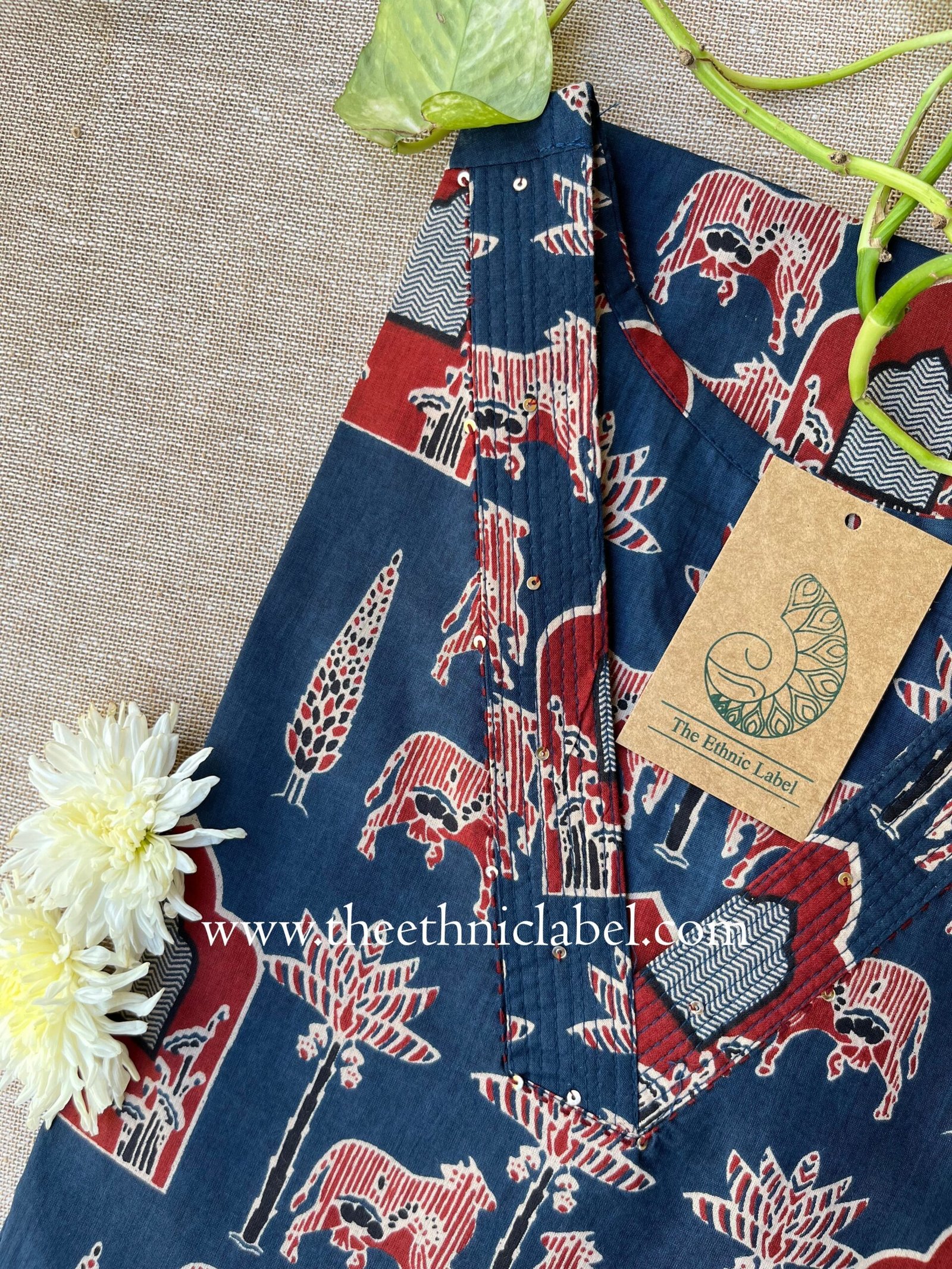 "Mehfil" Jhanrokha Cotton Kurta - Image 4